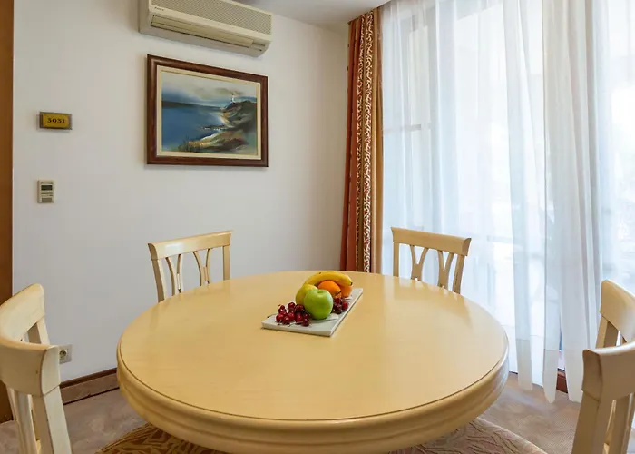 Helena Vip And Sunny Beach