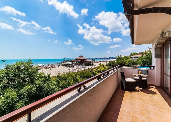 Helena Vip And Villa *