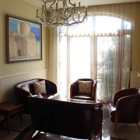 Helena Vip And 阳光海滩