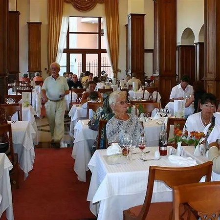Vilă Helena Vip And
