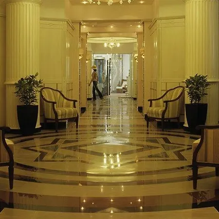 Helena Vip And Villa