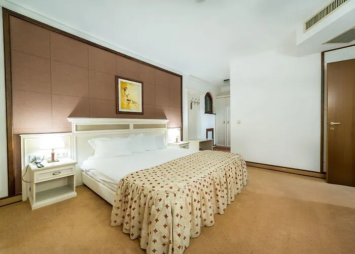 Helena Vip And Slantchev Briag