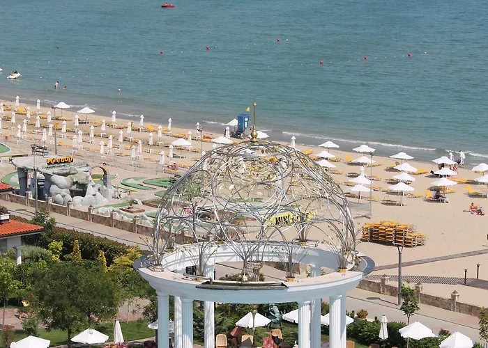 Helena Vip And Villa *